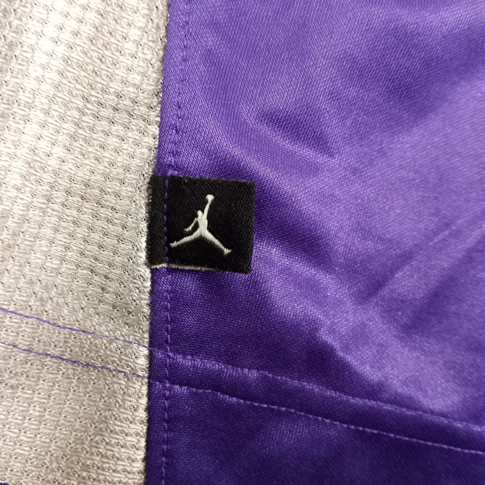 Jordan Men's Purple Basketball Shorts with Contrast Stripe Size L - Picture 6 of 13